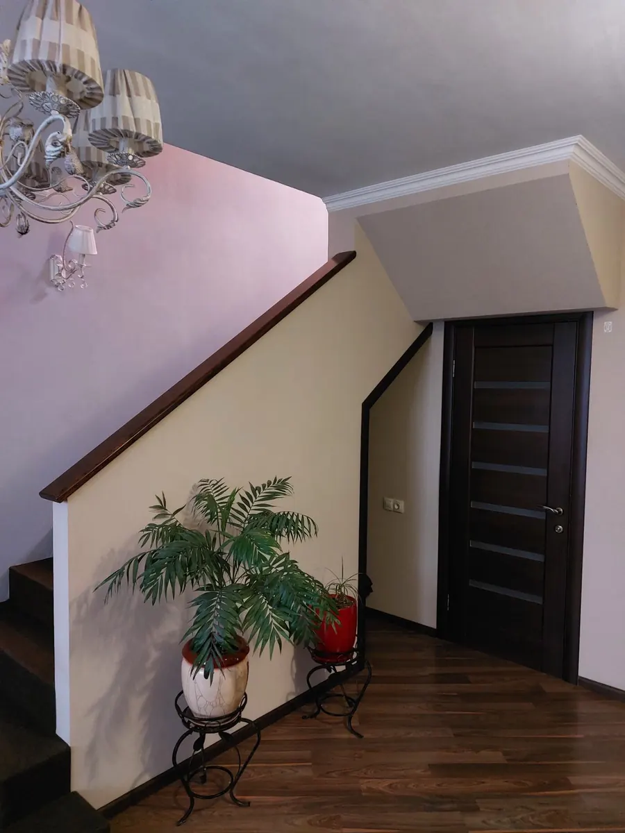Finished stair and interior railing project by VT Pro Service